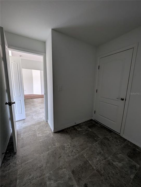 На продажу: $400,000 (4 спален, 2 ванн, 2270 Квадратных фут)