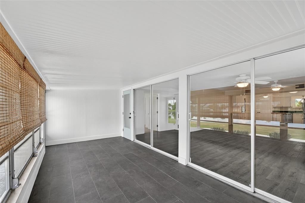 На продажу: $279,000 (2 спален, 2 ванн, 1334 Квадратных фут)