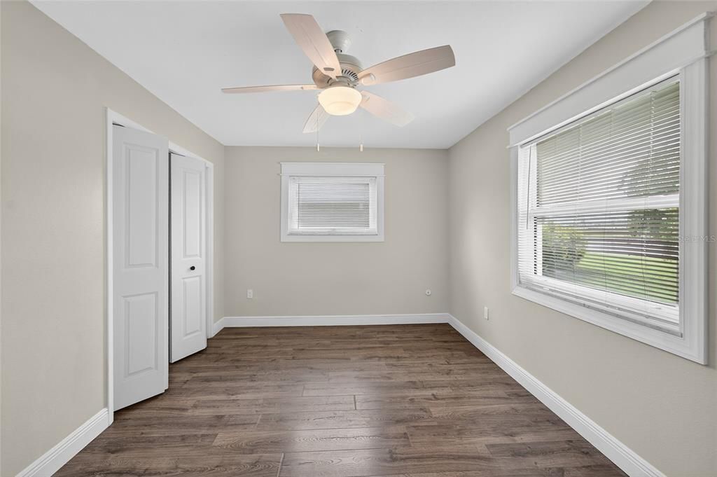 На продажу: $279,000 (2 спален, 2 ванн, 1334 Квадратных фут)