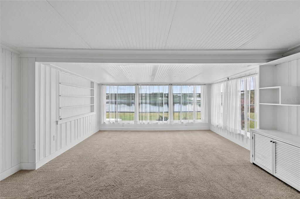 На продажу: $279,000 (2 спален, 2 ванн, 1334 Квадратных фут)