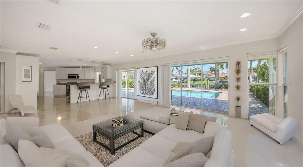 Active With Contract: $3,295,000 (3 beds, 2 baths, 2428 Square Feet)