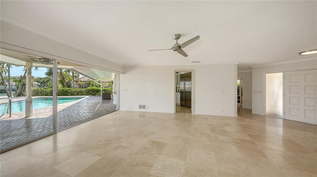 Active With Contract: $3,295,000 (3 beds, 2 baths, 2428 Square Feet)