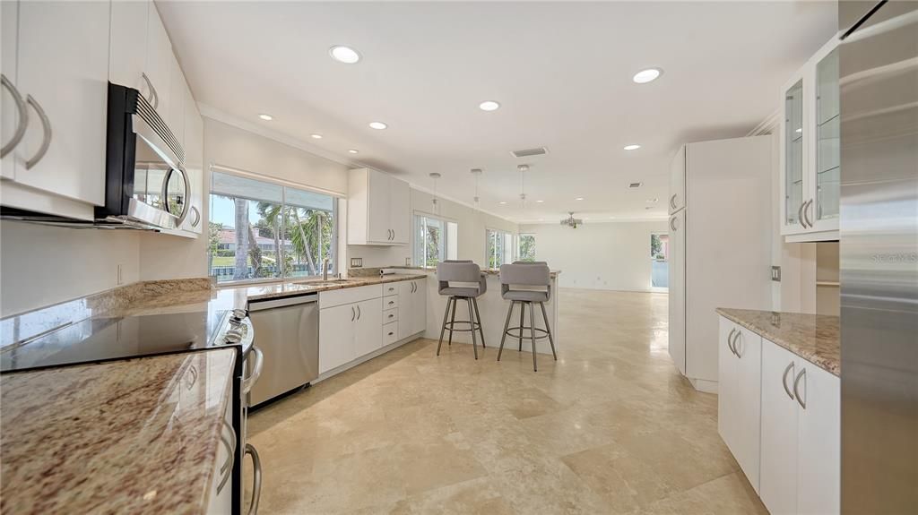 Active With Contract: $3,295,000 (3 beds, 2 baths, 2428 Square Feet)