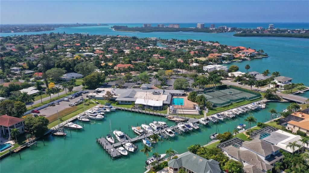 Active With Contract: $3,295,000 (3 beds, 2 baths, 2428 Square Feet)