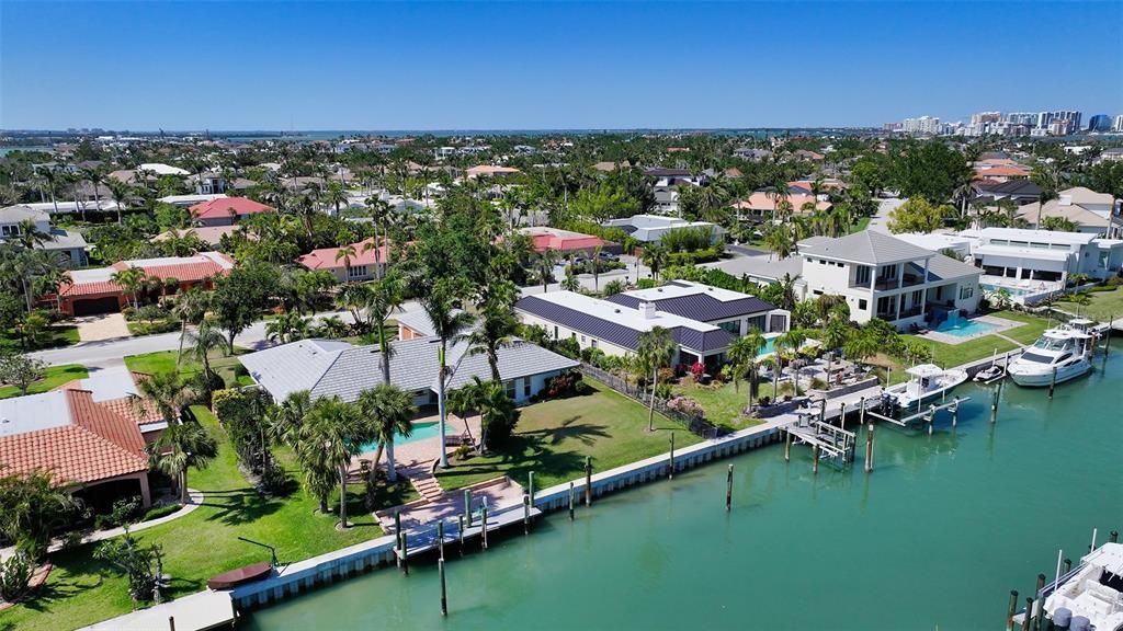 Active With Contract: $3,295,000 (3 beds, 2 baths, 2428 Square Feet)