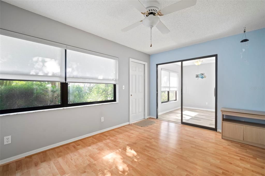 For Sale: $235,000 (2 beds, 2 baths, 1444 Square Feet)
