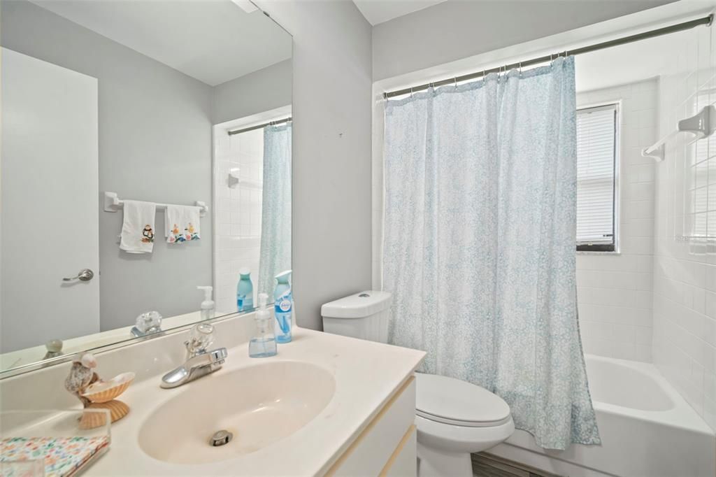 For Sale: $235,000 (2 beds, 2 baths, 1444 Square Feet)