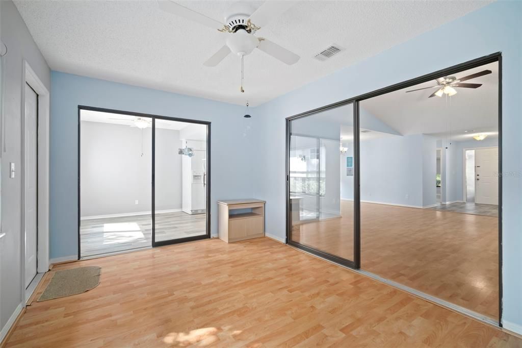 For Sale: $235,000 (2 beds, 2 baths, 1444 Square Feet)