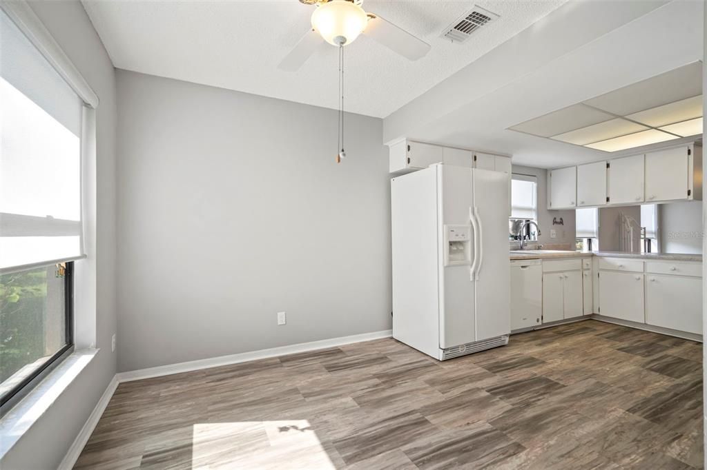 For Sale: $235,000 (2 beds, 2 baths, 1444 Square Feet)