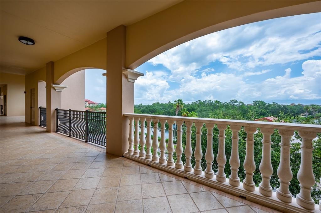 待售: $329,000 (2 贝兹, 2 浴室, 1762 平方英尺)