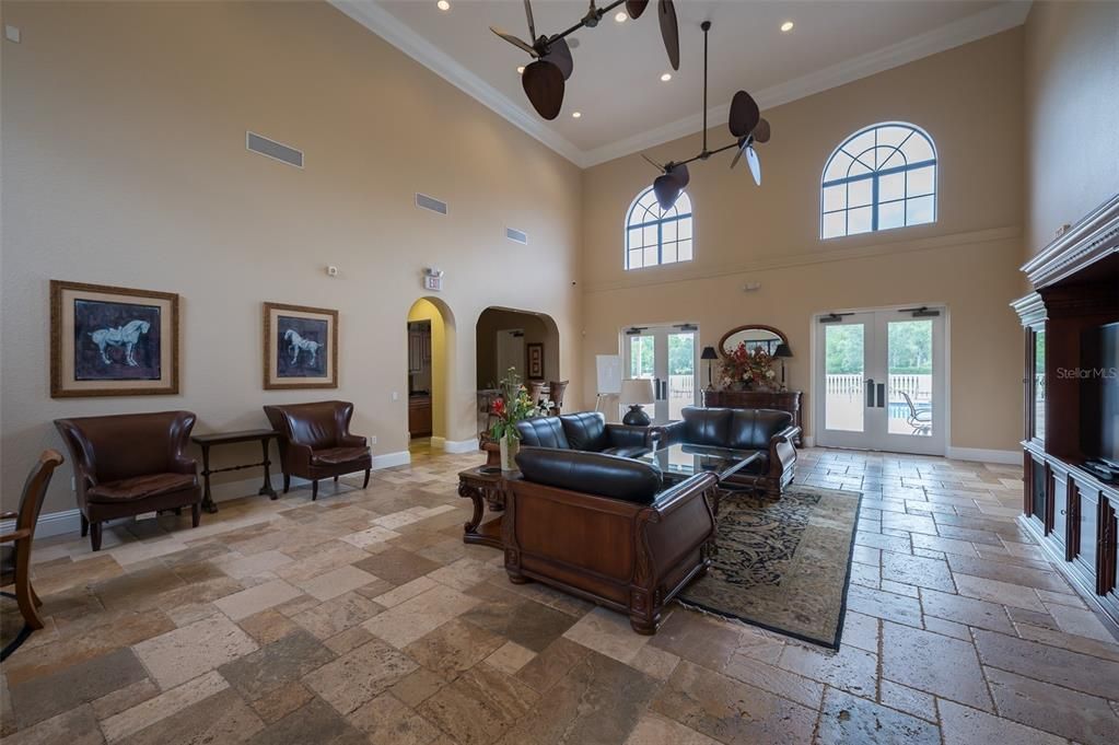 待售: $329,000 (2 贝兹, 2 浴室, 1762 平方英尺)