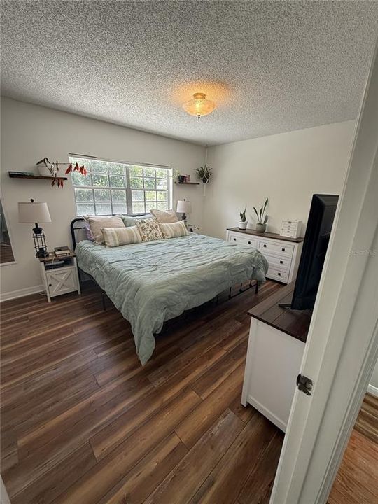 待售: $330,000 (3 贝兹, 2 浴室, 1660 平方英尺)