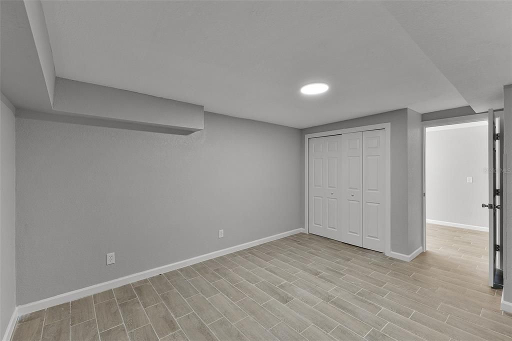 待售: $395,000 (4 贝兹, 2 浴室, 1874 平方英尺)