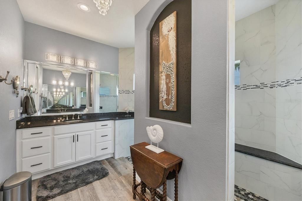 待售: $1,200,000 (3 贝兹, 2 浴室, 1902 平方英尺)