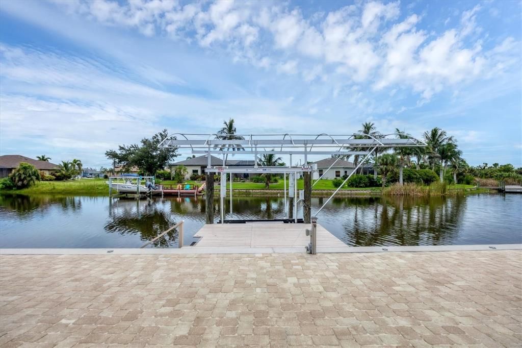 待售: $1,200,000 (3 贝兹, 2 浴室, 1902 平方英尺)