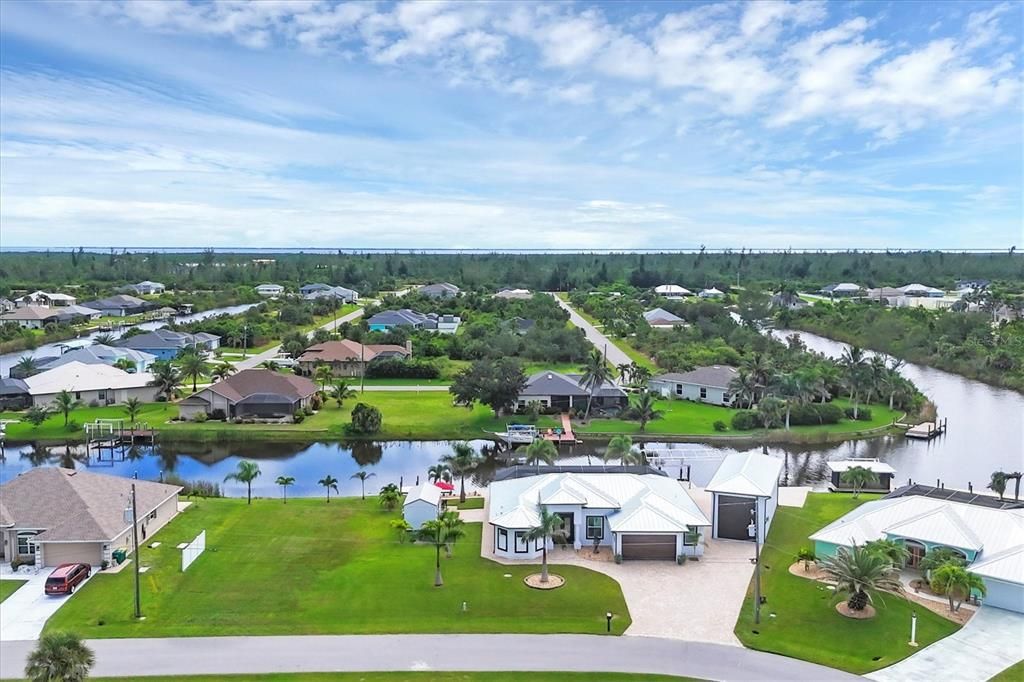 待售: $1,200,000 (3 贝兹, 2 浴室, 1902 平方英尺)