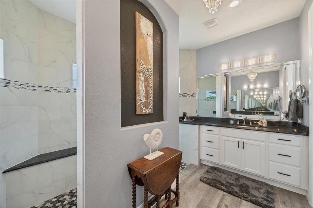 待售: $1,200,000 (3 贝兹, 2 浴室, 1902 平方英尺)