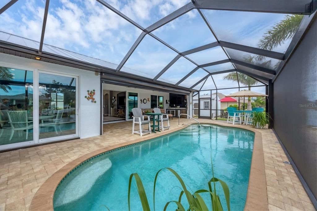 待售: $1,200,000 (3 贝兹, 2 浴室, 1902 平方英尺)