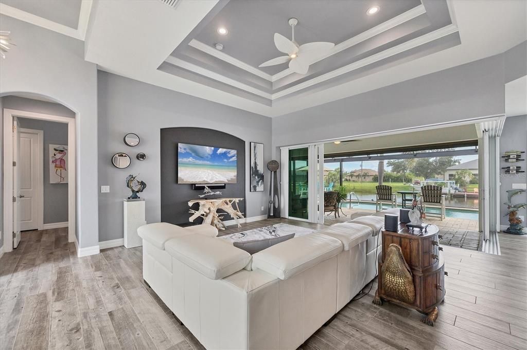 待售: $1,200,000 (3 贝兹, 2 浴室, 1902 平方英尺)