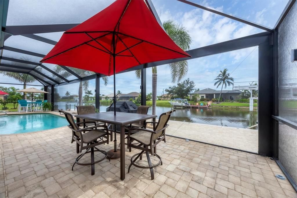 待售: $1,200,000 (3 贝兹, 2 浴室, 1902 平方英尺)