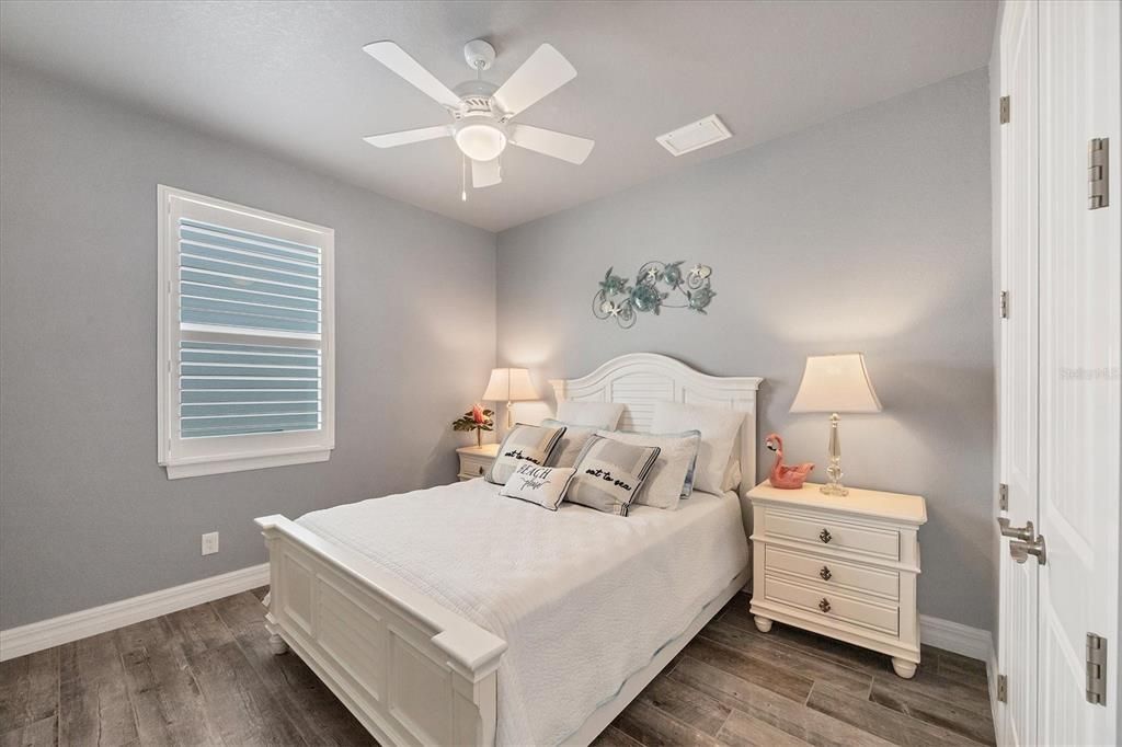 待售: $1,200,000 (3 贝兹, 2 浴室, 1902 平方英尺)