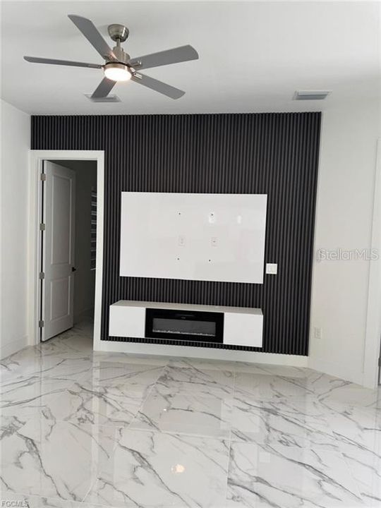 Activo con contrato: $314,900 (3 camas, 2 baños, 1493 Pies cuadrados)