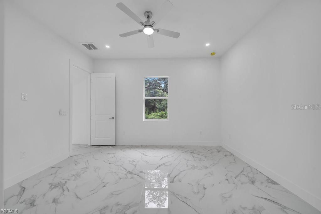 Activo con contrato: $314,900 (3 camas, 2 baños, 1493 Pies cuadrados)