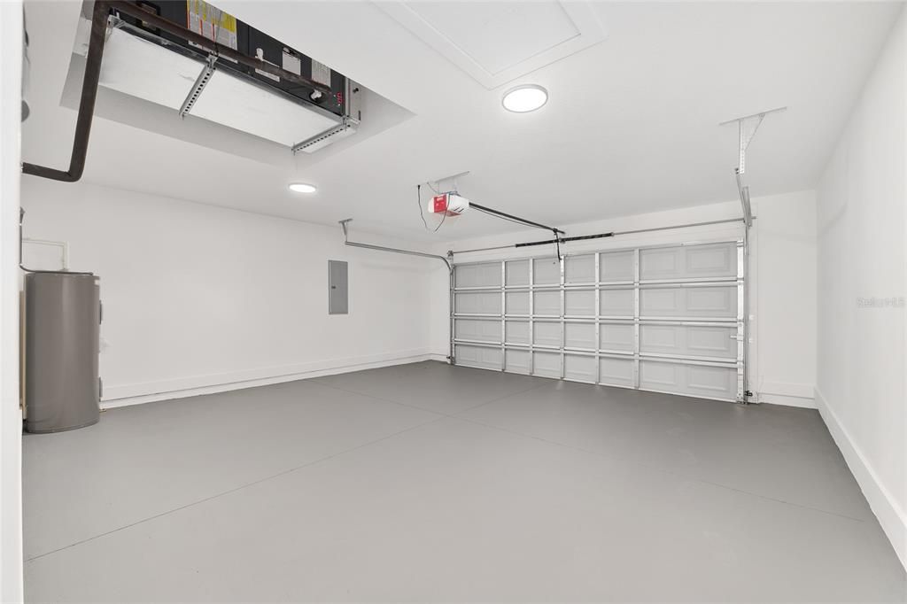 Под контрактом: $247,900 (3 спален, 2 ванн, 1576 Квадратных фут)