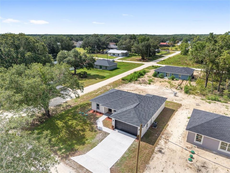 Под контрактом: $247,900 (3 спален, 2 ванн, 1576 Квадратных фут)