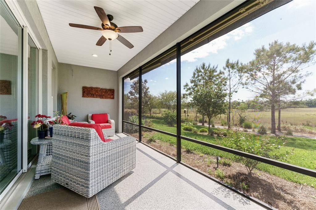 合同活跃: $4,800 (2 贝兹, 2 浴室, 2057 平方英尺)