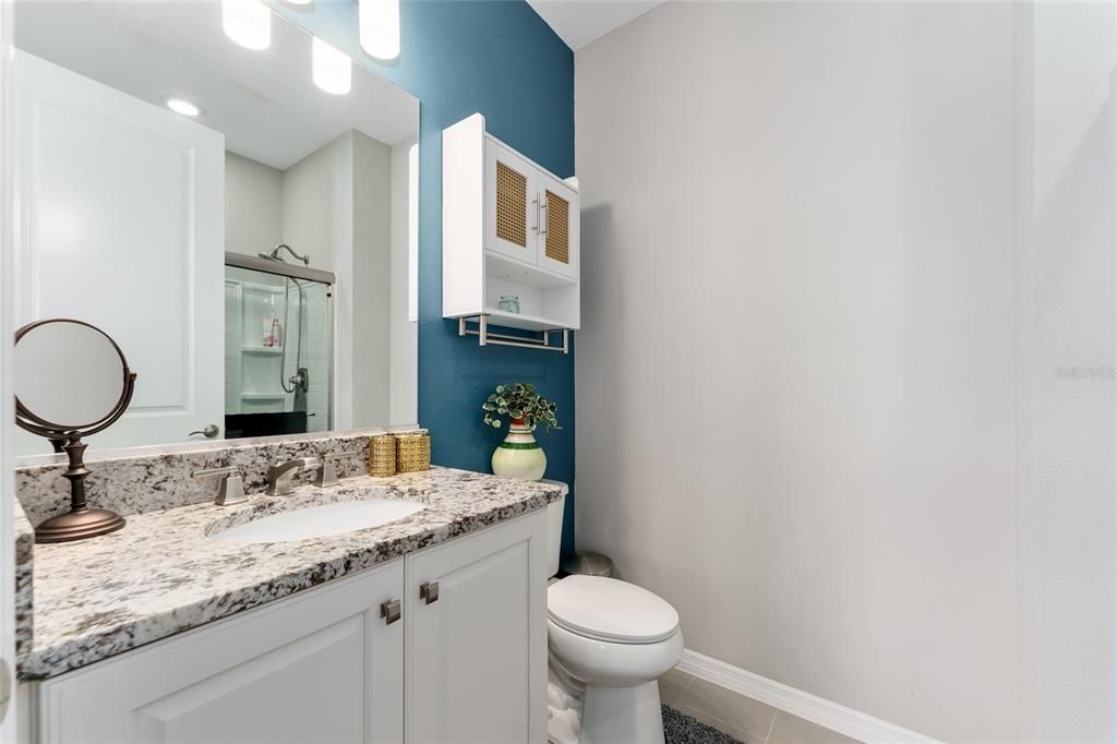 合同活跃: $4,800 (2 贝兹, 2 浴室, 2057 平方英尺)