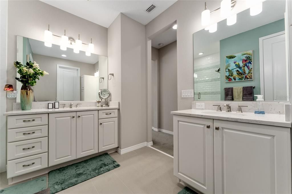 合同活跃: $4,800 (2 贝兹, 2 浴室, 2057 平方英尺)