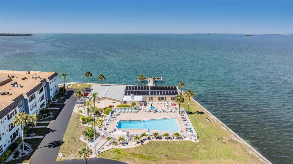 For Sale: $350,000 (2 beds, 2 baths, 1141 Square Feet)