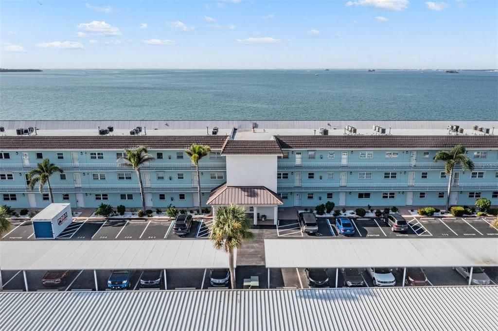 For Sale: $350,000 (2 beds, 2 baths, 1141 Square Feet)