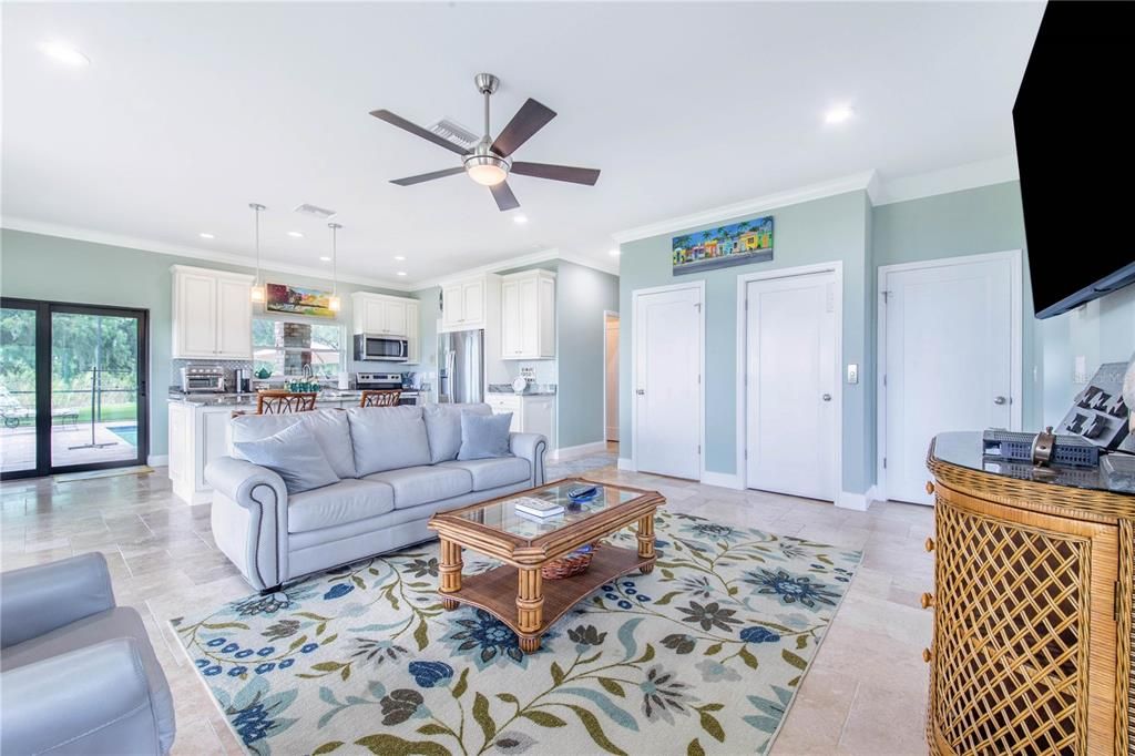 待售: $1,500,000 (3 贝兹, 2 浴室, 2606 平方英尺)