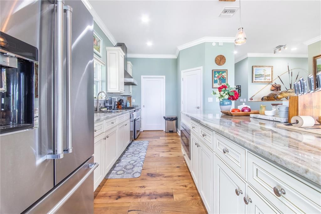 待售: $1,500,000 (3 贝兹, 2 浴室, 2606 平方英尺)