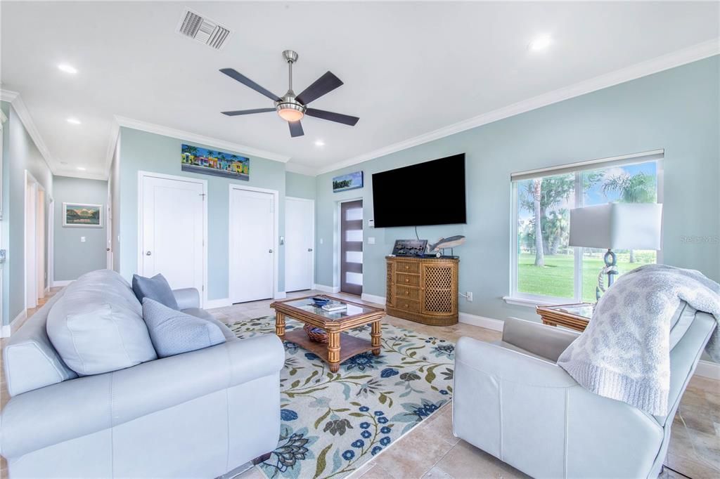 待售: $1,500,000 (3 贝兹, 2 浴室, 2606 平方英尺)