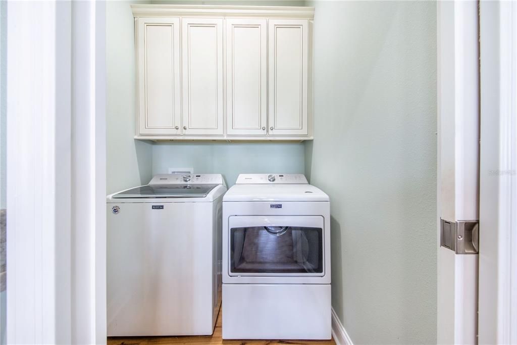 待售: $1,500,000 (3 贝兹, 2 浴室, 2606 平方英尺)