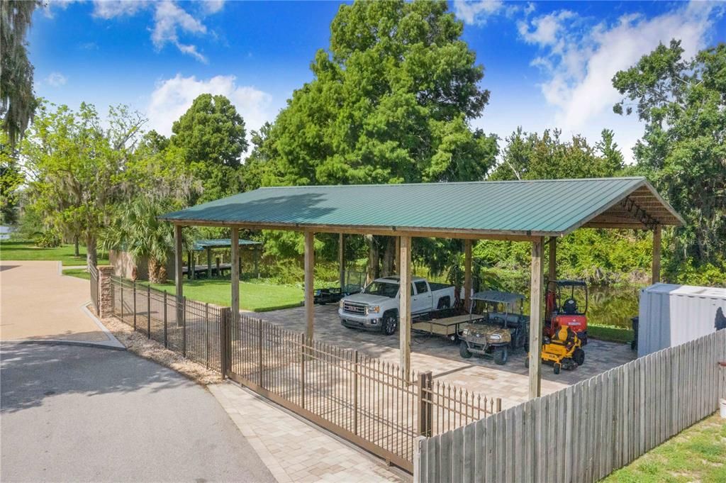 待售: $1,500,000 (3 贝兹, 2 浴室, 2606 平方英尺)