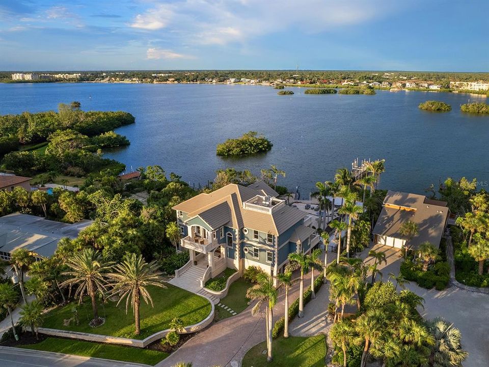 待售: $5,990,000 (4 贝兹, 5 浴室, 5397 平方英尺)