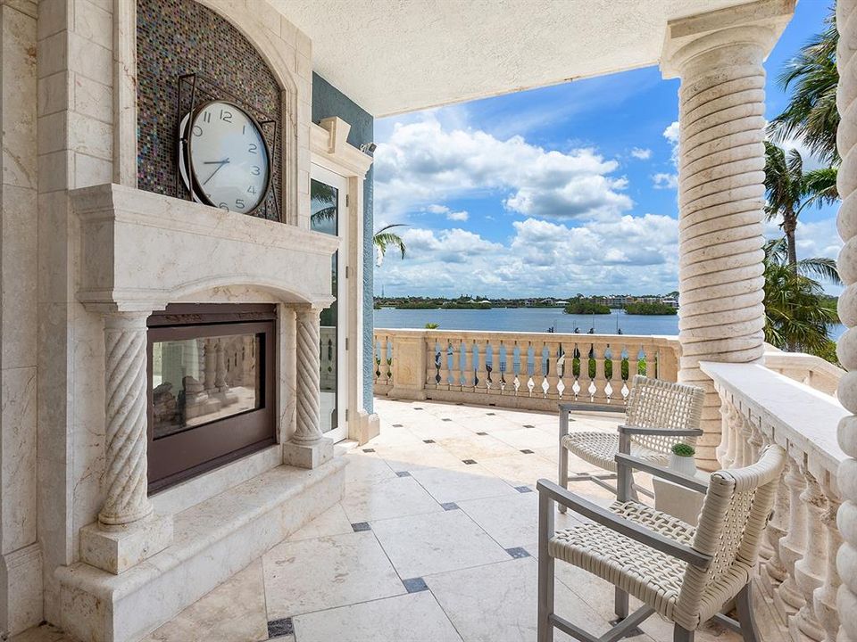 待售: $5,990,000 (4 贝兹, 5 浴室, 5397 平方英尺)