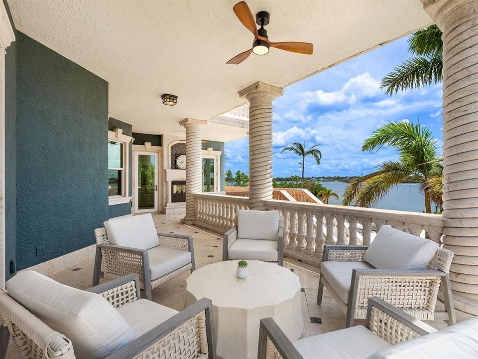 待售: $5,990,000 (4 贝兹, 5 浴室, 5397 平方英尺)