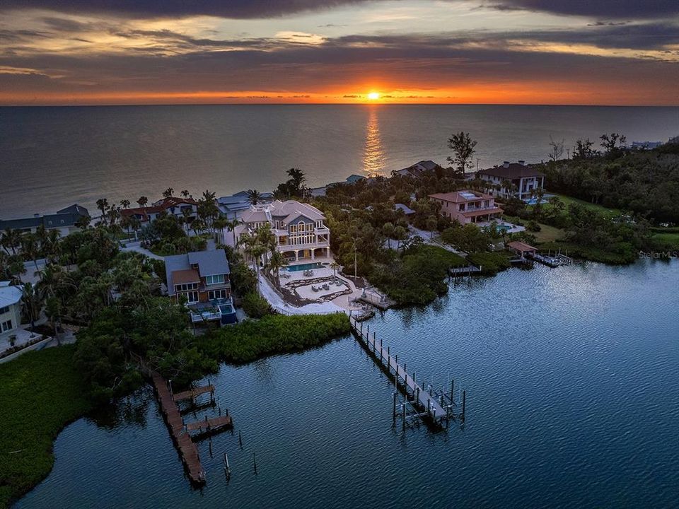 待售: $5,990,000 (4 贝兹, 5 浴室, 5397 平方英尺)