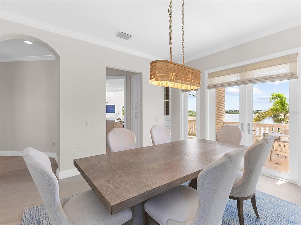 待售: $5,990,000 (4 贝兹, 5 浴室, 5397 平方英尺)