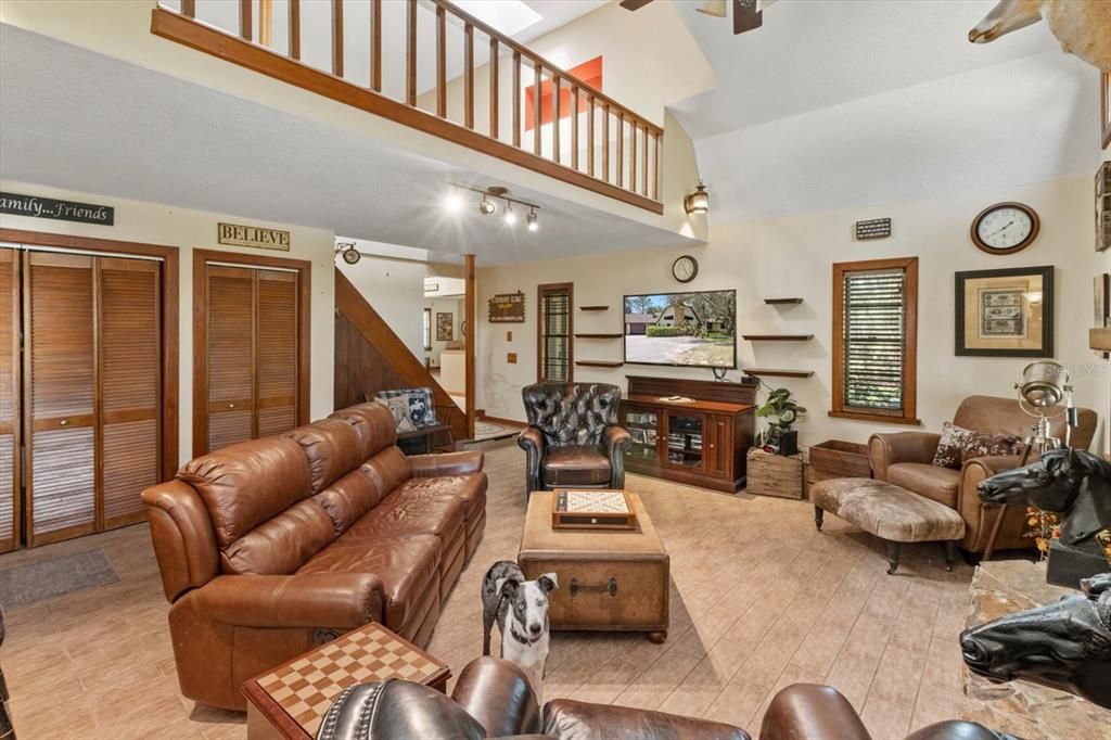 待售: $575,000 (3 贝兹, 2 浴室, 2112 平方英尺)