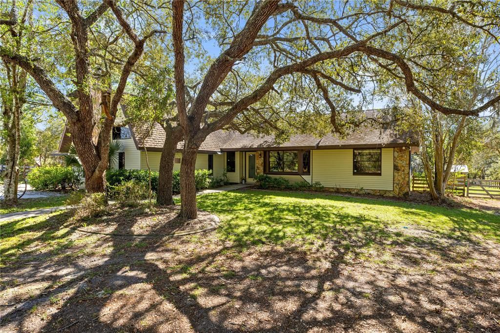 待售: $575,000 (3 贝兹, 2 浴室, 2112 平方英尺)