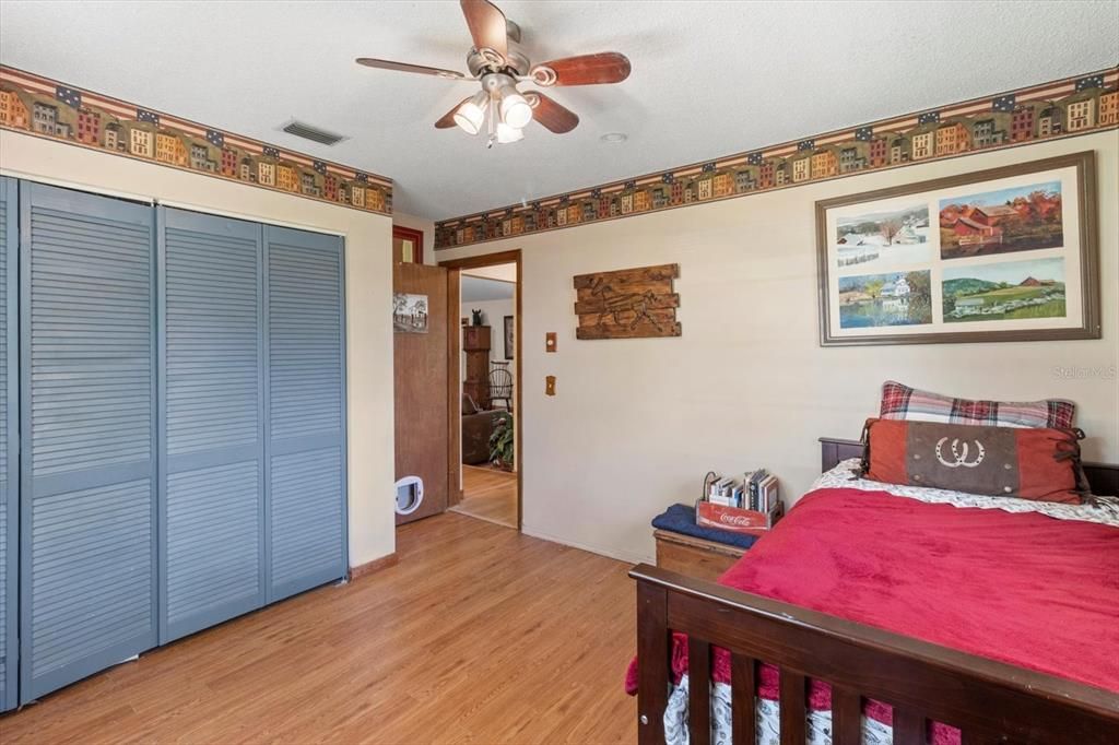 待售: $575,000 (3 贝兹, 2 浴室, 2112 平方英尺)