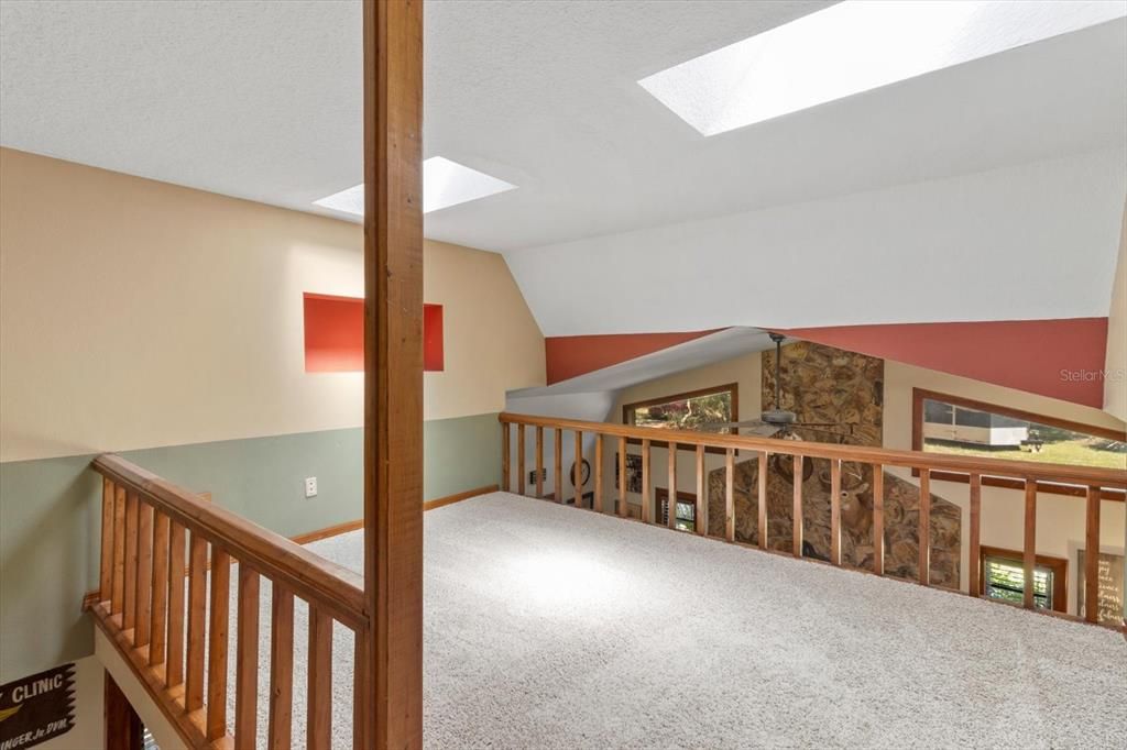 待售: $575,000 (3 贝兹, 2 浴室, 2112 平方英尺)