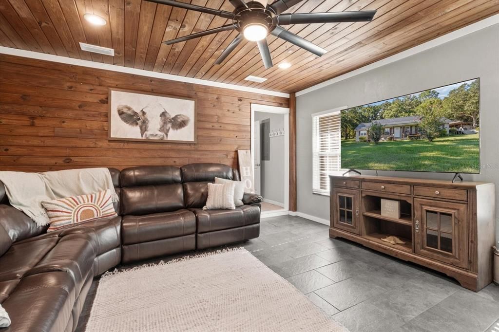 For Sale: $540,000 (3 beds, 2 baths, 2196 Square Feet)