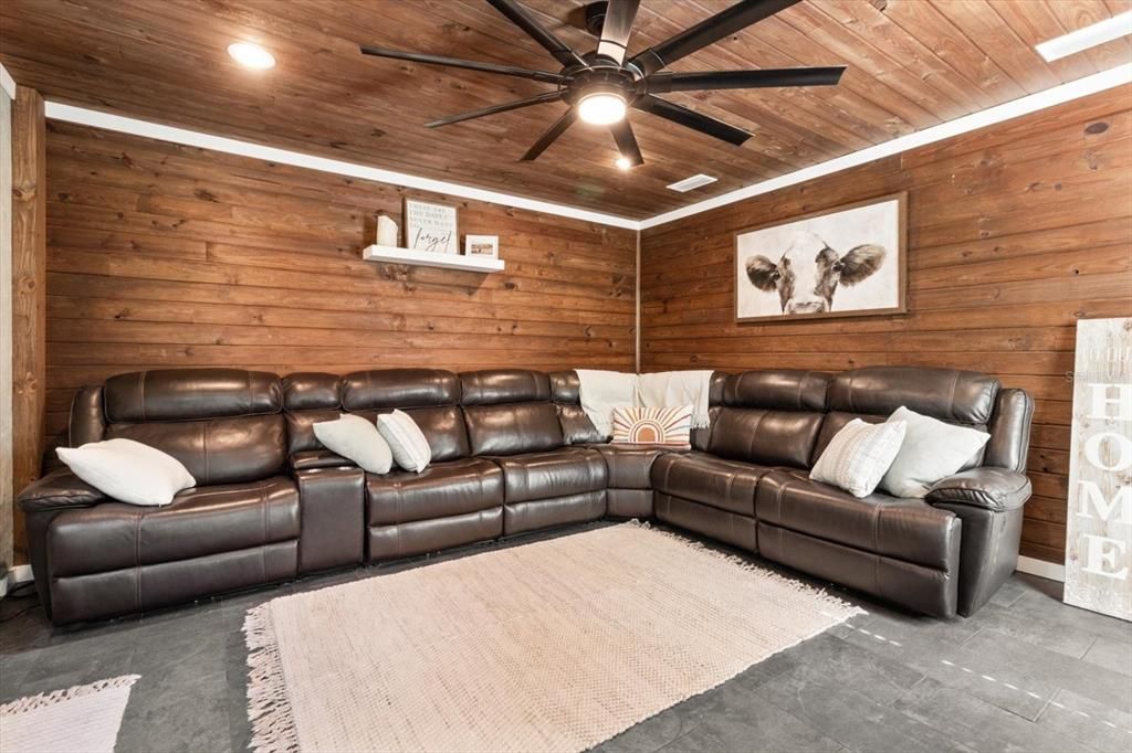 For Sale: $540,000 (3 beds, 2 baths, 2196 Square Feet)